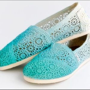 Toms Slip On’s